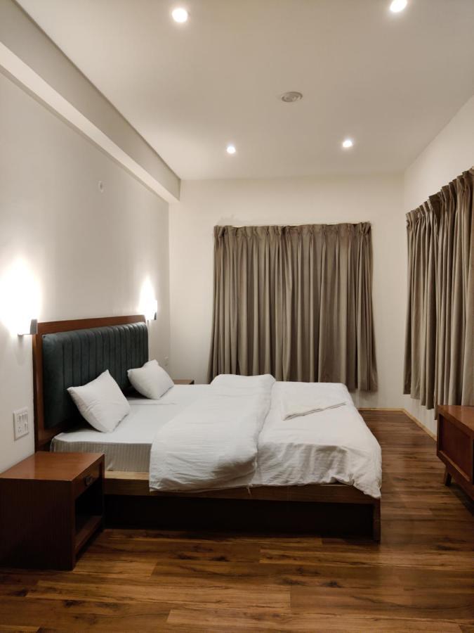 Hotel Rock Castle Residency à Leh Extérieur photo