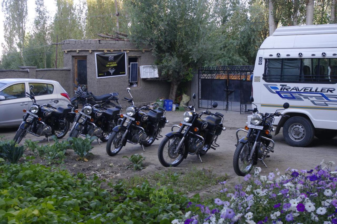 Hotel Rock Castle Residency à Leh Extérieur photo